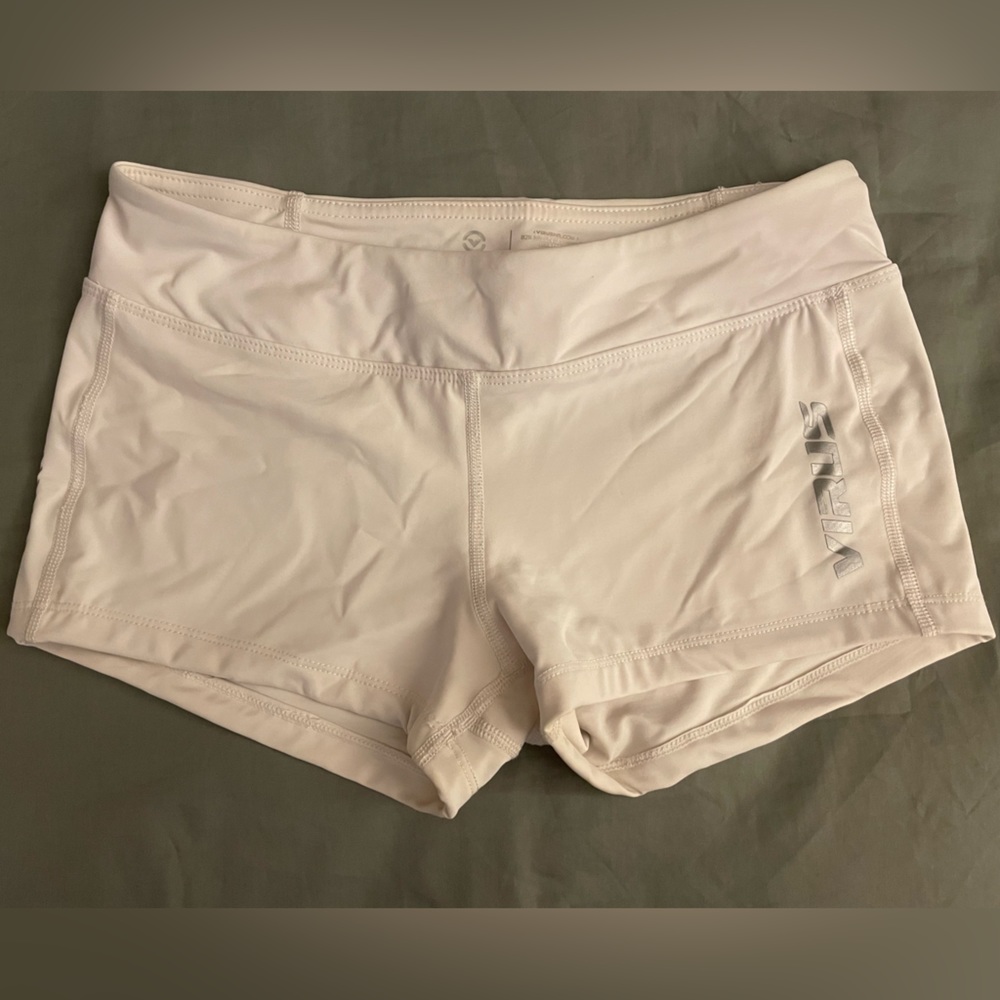 VIRUS // Performance Compression Shorts EUC